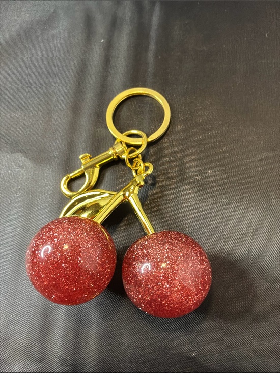 Unbranded Accessories - Sparkling Cherry Keychain Charm - pink with Gold Leaf
